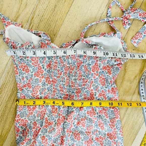 Reformation Nikita Floral Midi
Ruffle dress NWT - Picture 11 of 12